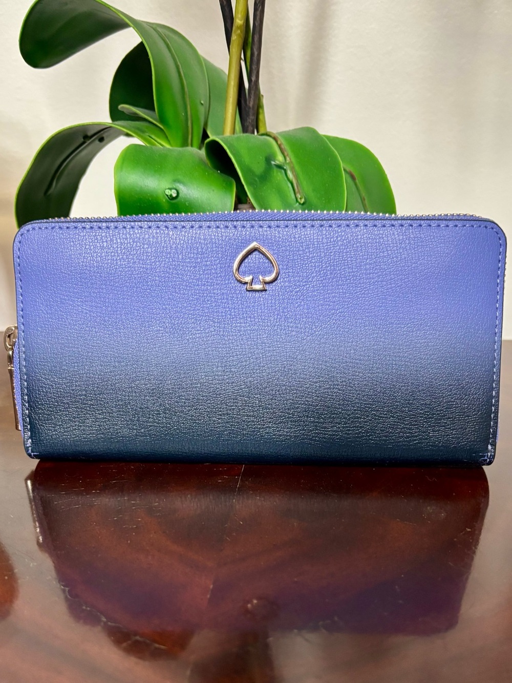 kate spade Gradient Blue to Navy Leather Zip Wallet - Picture 2 of 5